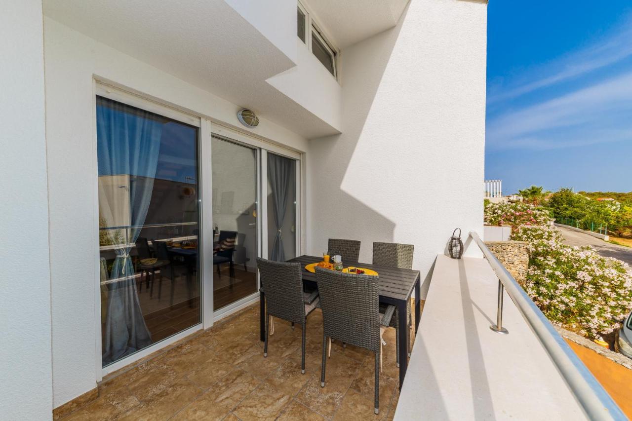 Apartment Maestral Sutivan Exterior foto